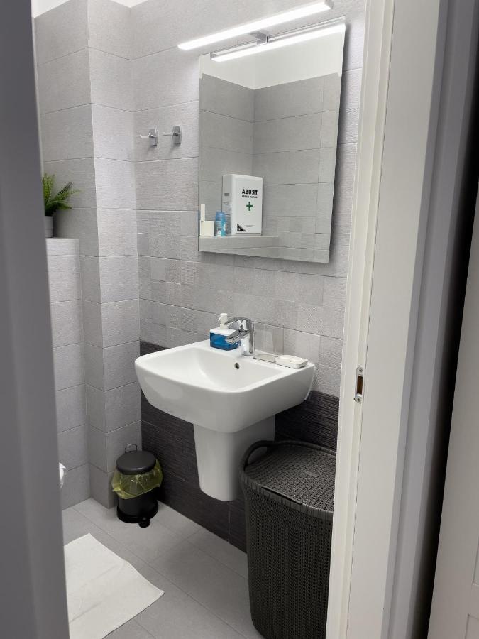 Amos - Casa Del Mar Apartment Mamaia